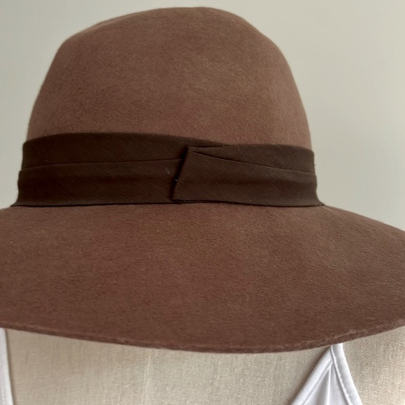 Toupe color hat - Picture 4 of 6